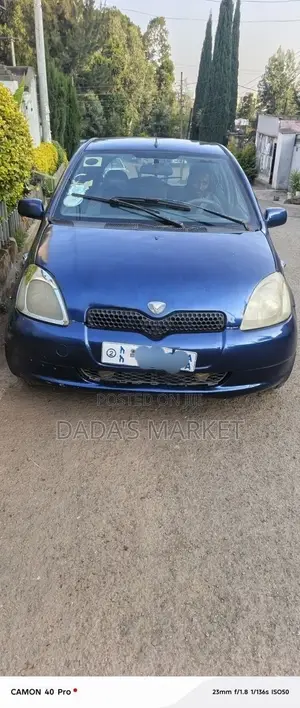 Toyota Vitz 1999 Blue