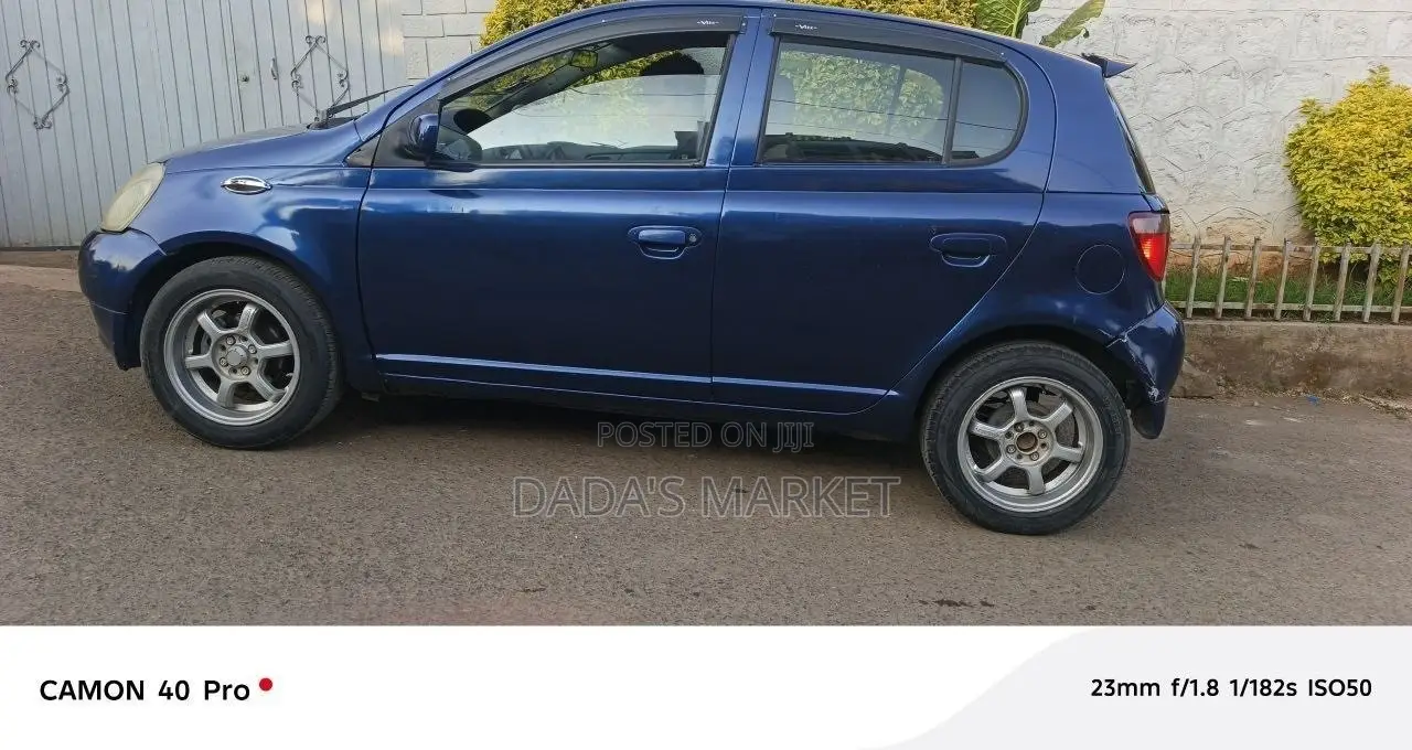 Toyota Vitz 1999 Blue