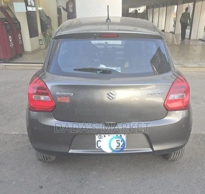 Suzuki Swift 2022 Gray