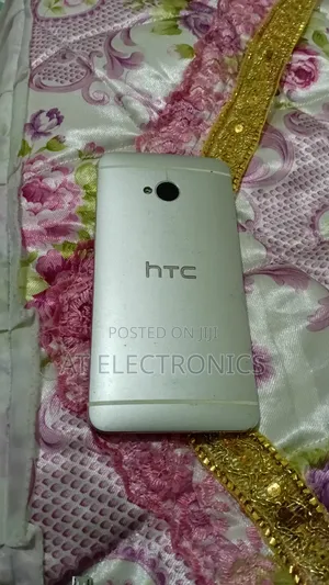 New HTC One (M8) 32 GB Silver