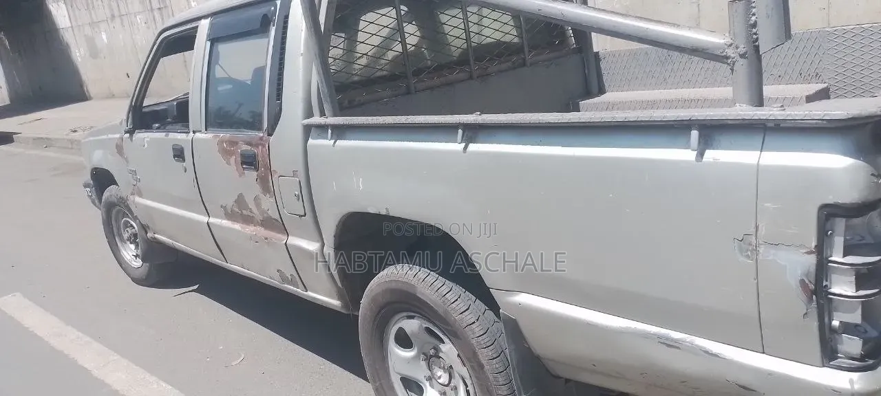 Mitsubishi L200 1995 Silver