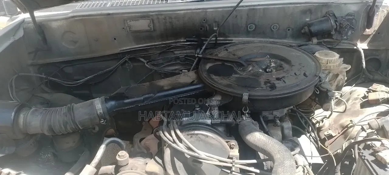 Mitsubishi L200 1995 Silver