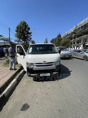 Toyota Hilux 2007 White