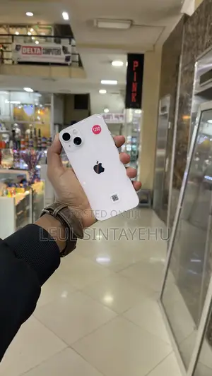 Apple iPhone 13 128 GB Pink