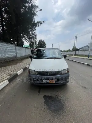 Toyota Hilux 2003 White