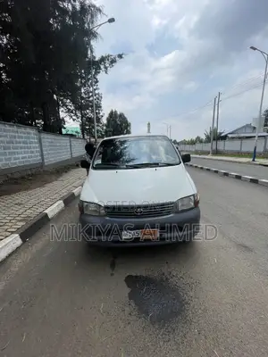 Toyota Hilux 2003 White