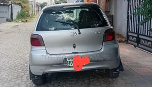 Toyota Vitz 1.0 FWD 3dr 2001 Silver
