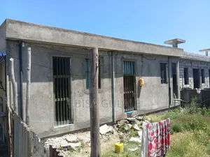 3bdrm Farm House in Oromia-Finfinne for sale