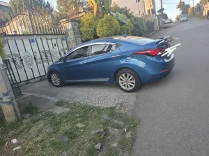 Hyundai Avante 2014 Blue