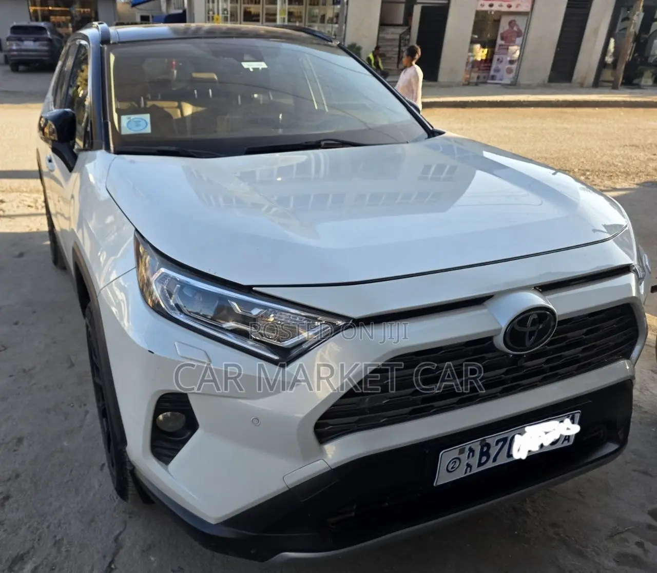 Toyota RAV4 Limited AWD 2020 White