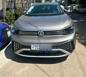 Volkswagen ID.6 2022 Brown