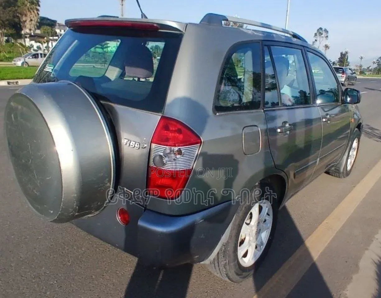 Chery Tiggo 2012 Silver