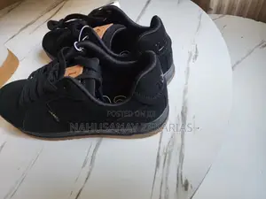 Shoes Imported From USA Lee Suede Sneakers