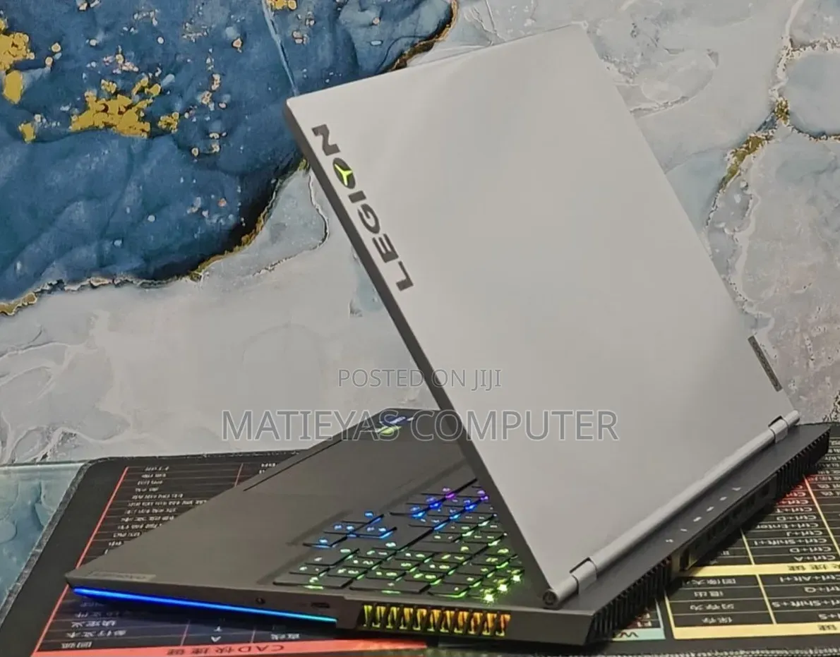 New Laptop Lenovo Legion 7 32GB Intel Core i7 SSD 1T