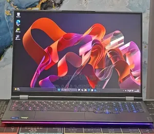 New Laptop Lenovo Legion 7 32GB Intel Core i7 SSD 1T