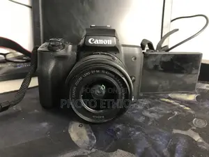 Canon Eos M50