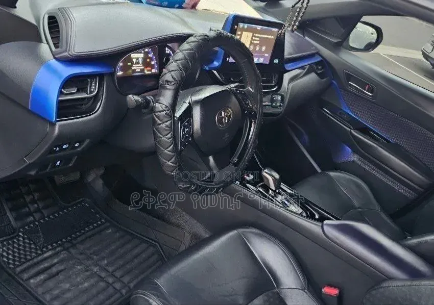 Toyota C-HR 2023 White