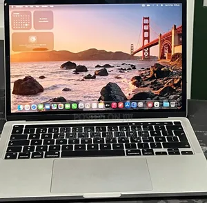 New Laptop Apple MacBook Pro 2022 M2 16GB Apple M2 SSD 256GB