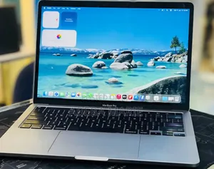 New Laptop Apple MacBook Pro 2022 M2 16GB Apple M2 SSD 256GB