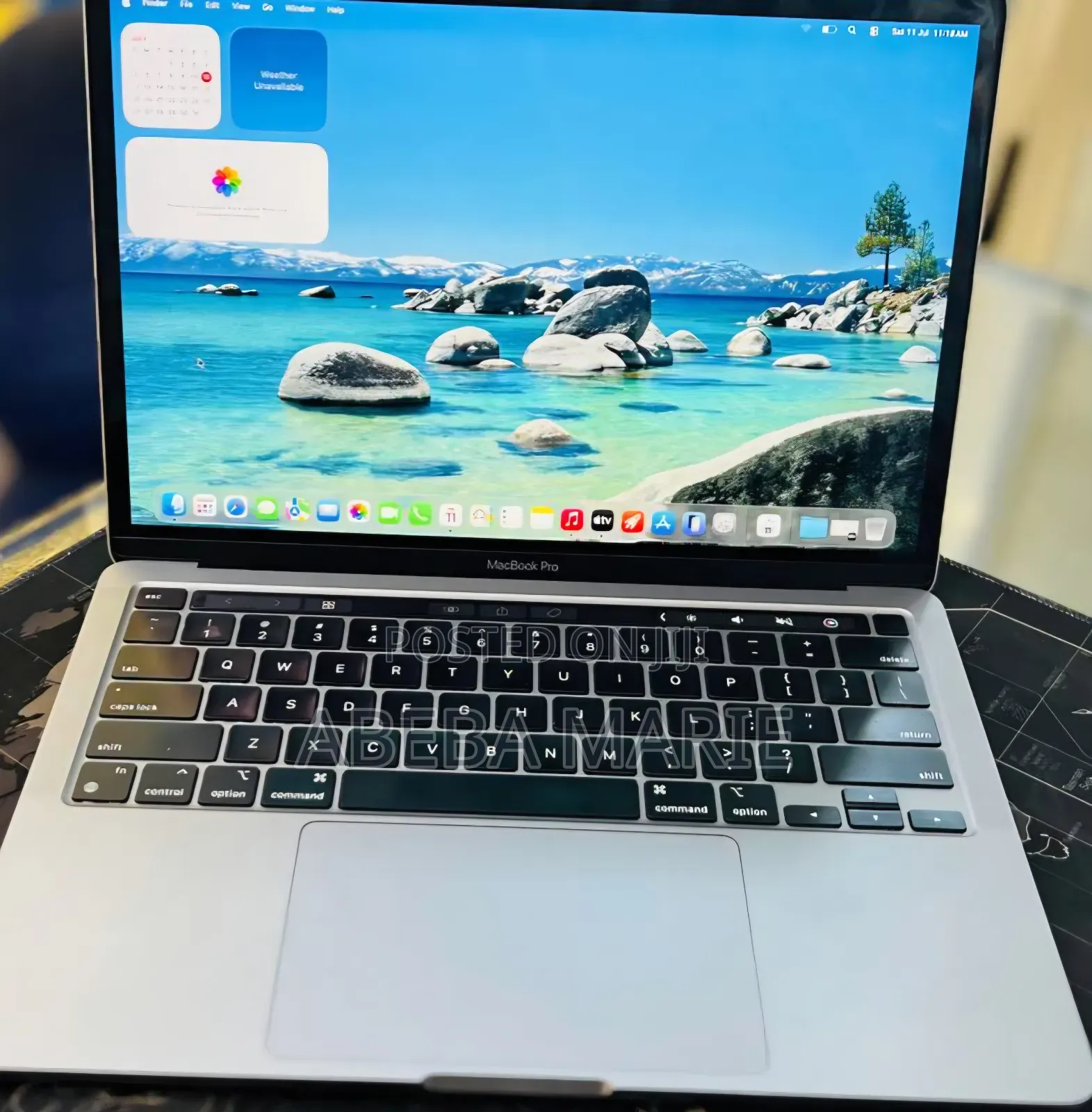 New Laptop Apple MacBook Pro 2022 M2 16GB Apple M2 SSD 256GB