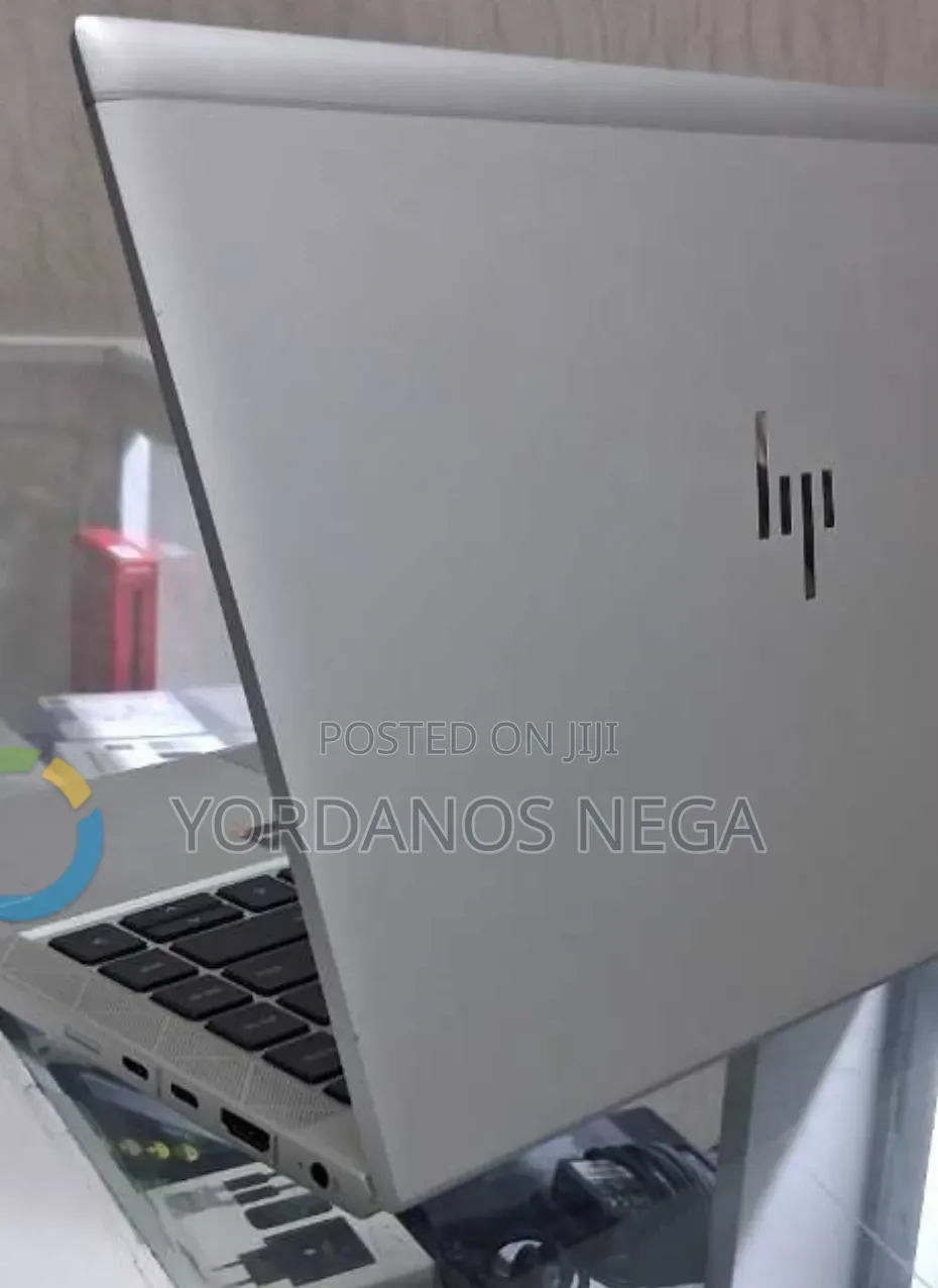 New Laptop HP EliteBook 845 G7 16GB AMD Ryzen 7 SSD 512GB