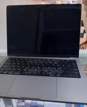 New Laptop Apple MacBook Pro 32GB Apple M1 Max SSD 512GB