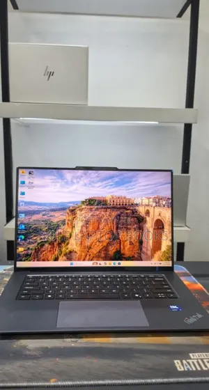 New Laptop Lenovo ThinkPad Yoga 32GB Intel Core Ultra 7 SSD 1T