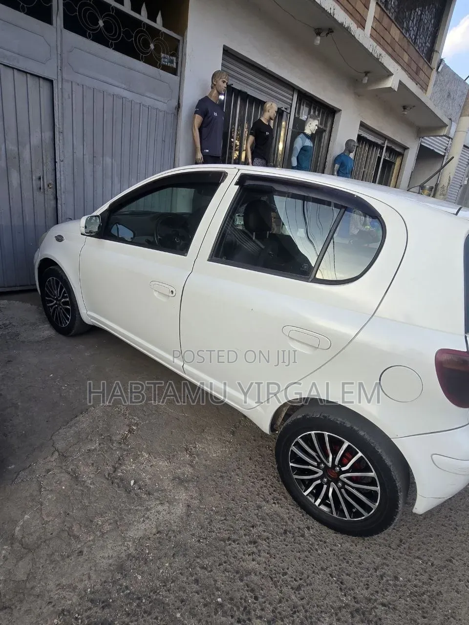 Toyota Vitz 2003 White