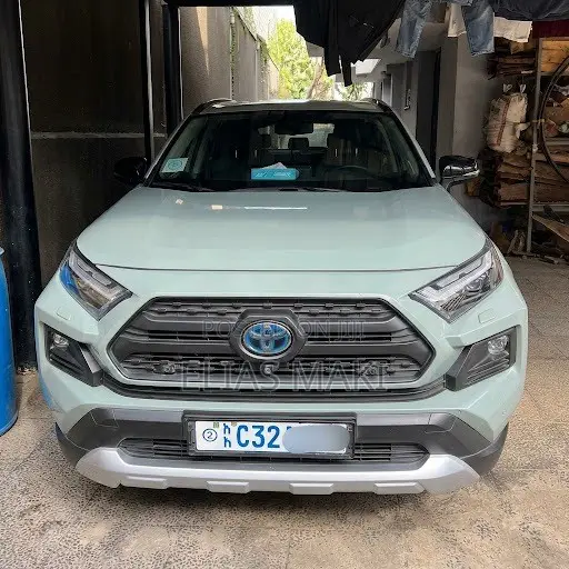 Toyota RAV4 2024 Green