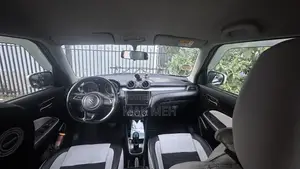 Suzuki Swift 2022 Silver