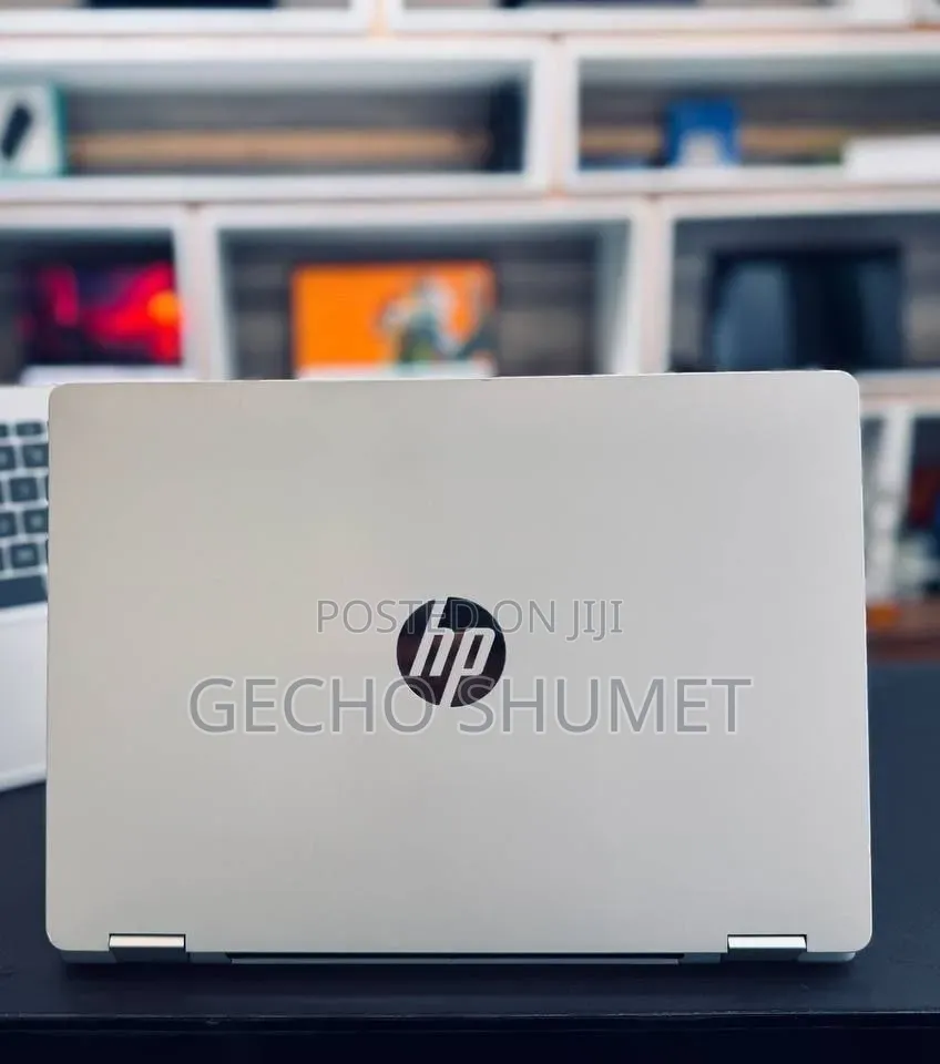 New Laptop HP OmniBook 5 Flip 16GB Intel Core 7 SSD 512GB