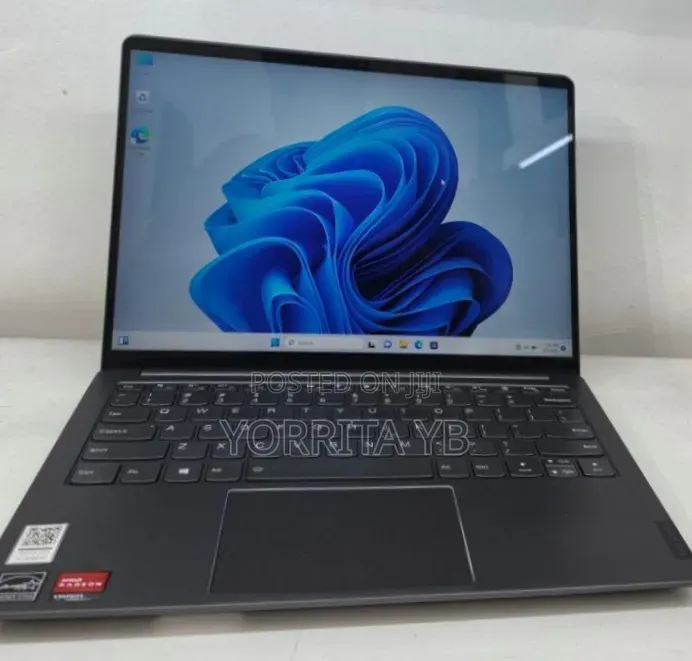 New Laptop Lenovo 16GB AMD Ryzen 7 SSD 512GB
