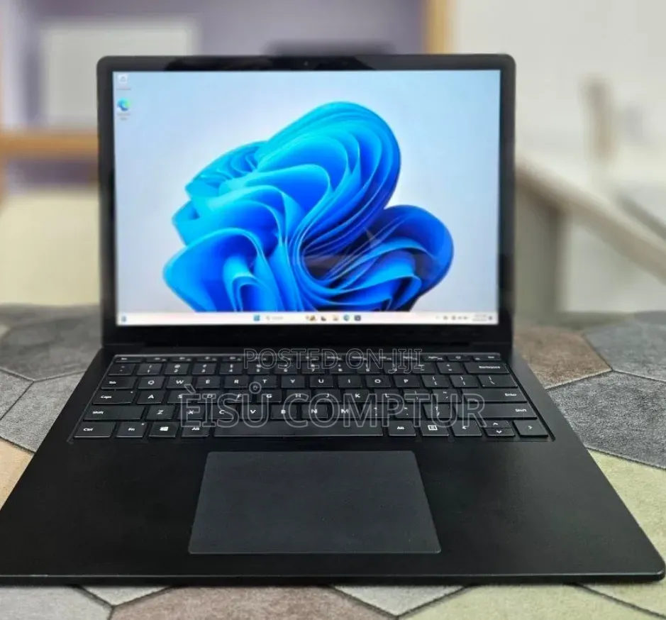 New Laptop Microsoft Surface Laptop 4 16GB Intel Core i7 SSD 512GB