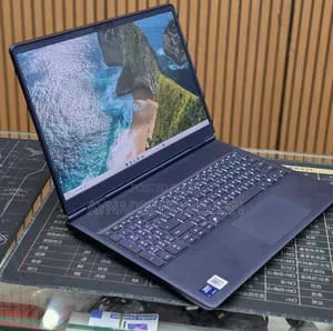 New Laptop Dell Alienware Aurora 16 16GB Intel Core Ultra 7 SSD 1T