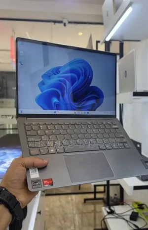 New Laptop Lenovo Ideapad 3 16GB AMD Ryzen 7 SSD 512GB