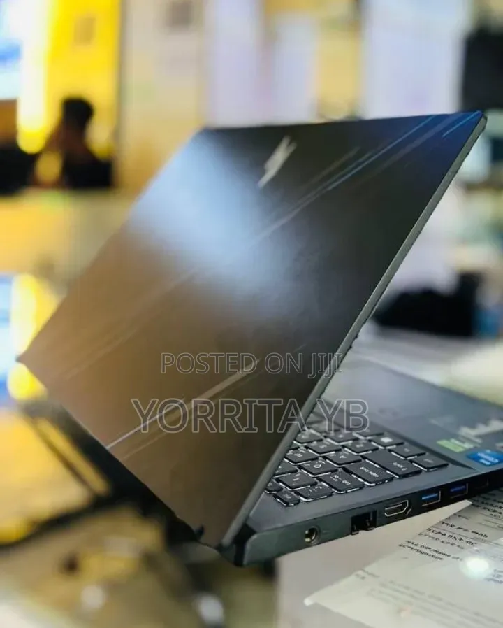 New Laptop Acer Nitro V 15 16GB Intel Core i7 SSD 512GB
