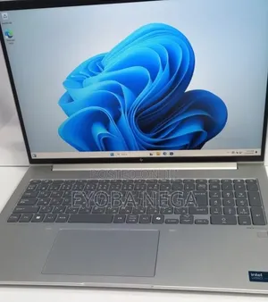 New Laptop HP EliteBook 660 G11 16GB Intel Core Ultra 7 SSD 512GB