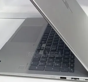 New Laptop HP EliteBook 660 G11 16GB Intel Core Ultra 7 SSD 512GB