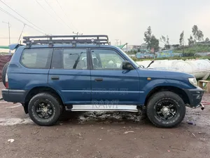 Toyota Land Cruiser Prado 2000 Blue