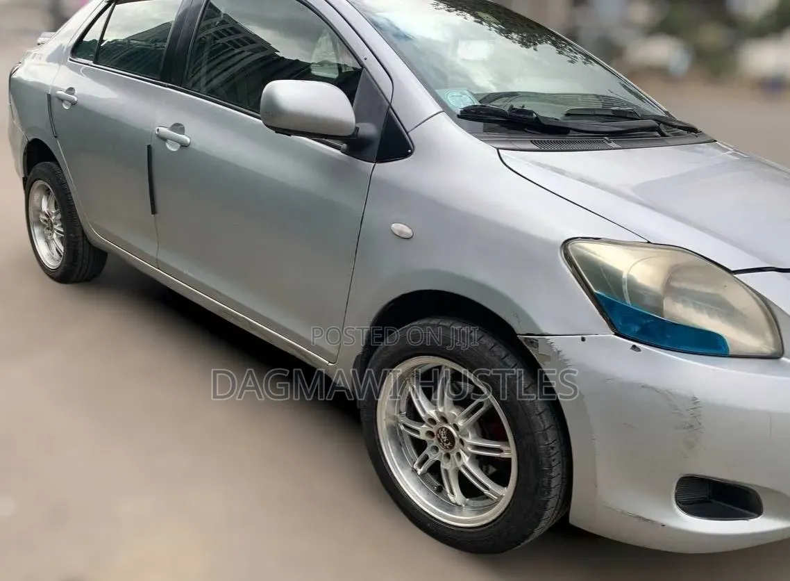 Toyota Yaris 1.3 VVT-i Automatic 2007 Silver