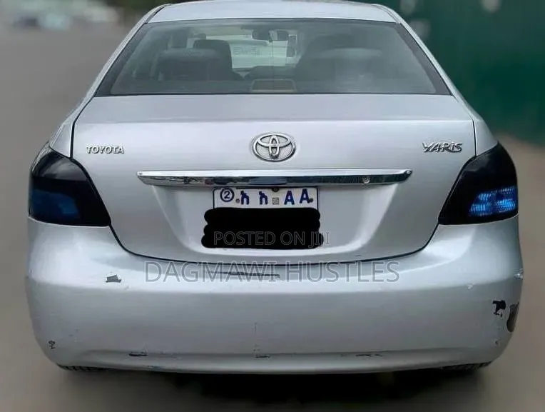 Toyota Yaris 1.3 VVT-i Automatic 2007 Silver