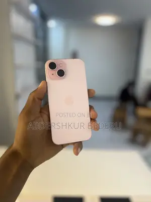 Apple iPhone 15 128 GB Pink