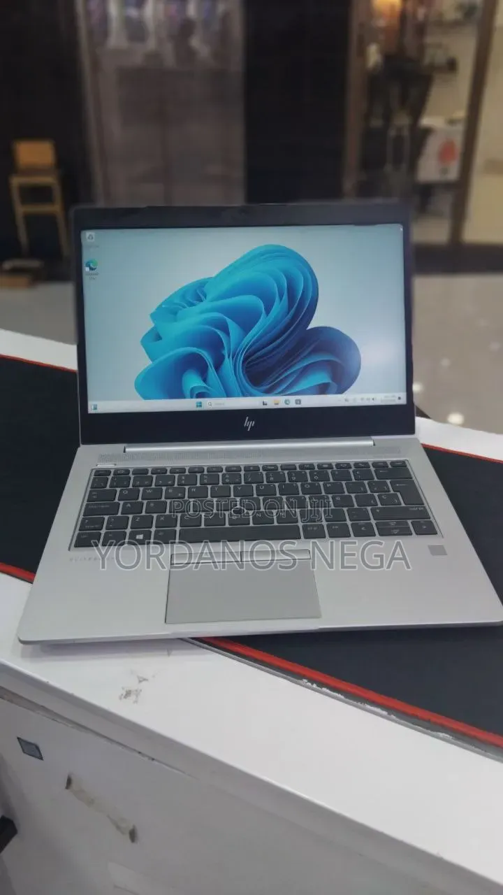 New Laptop HP EliteBook 830 G5 8GB Intel Core i5 SSD 512GB