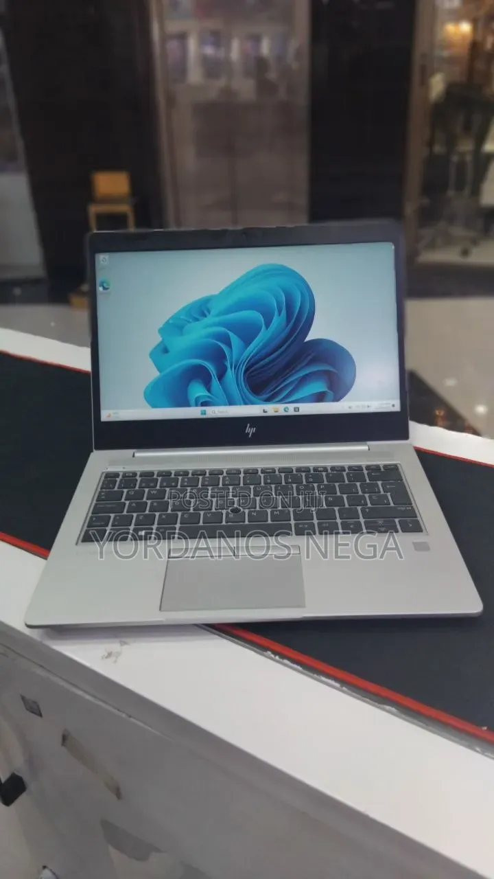 New Laptop HP EliteBook 830 G5 8GB Intel Core i5 SSD 512GB