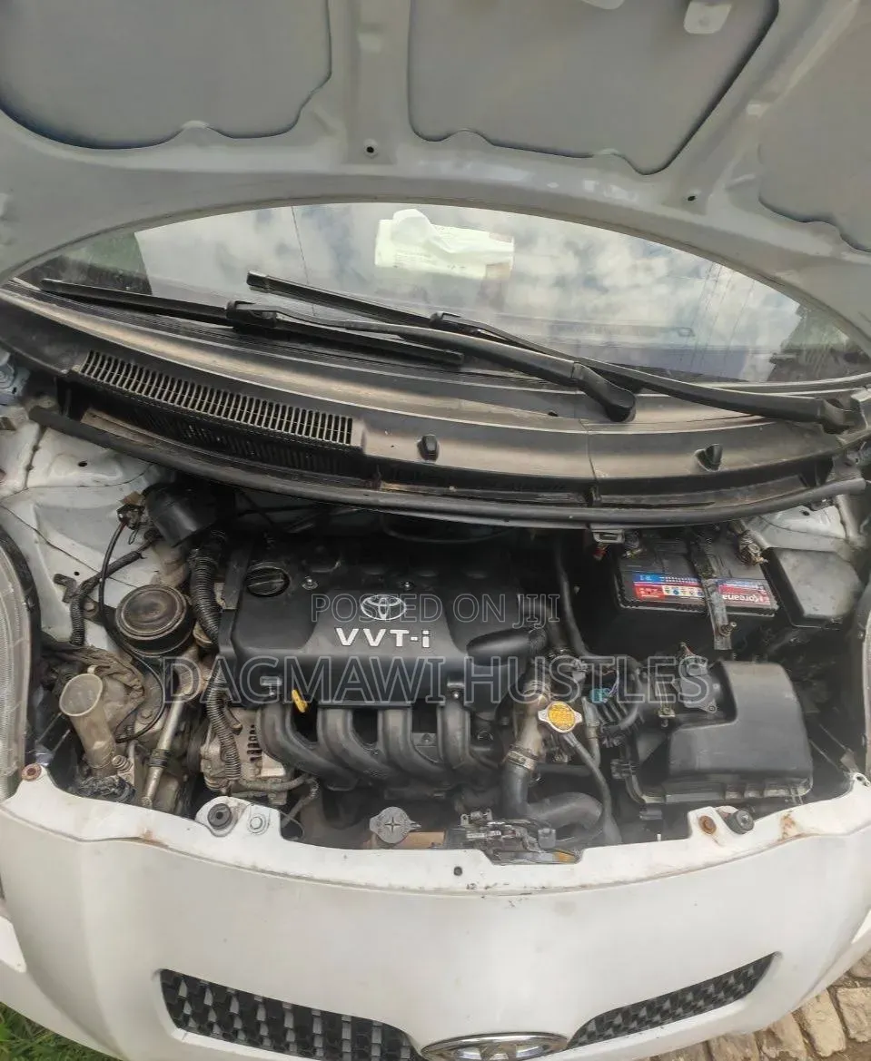 Toyota Yaris 1.3 VVT-i 2007 White