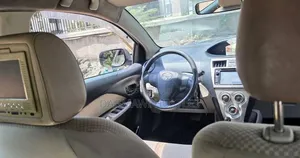 Toyota Yaris 2006 Silver