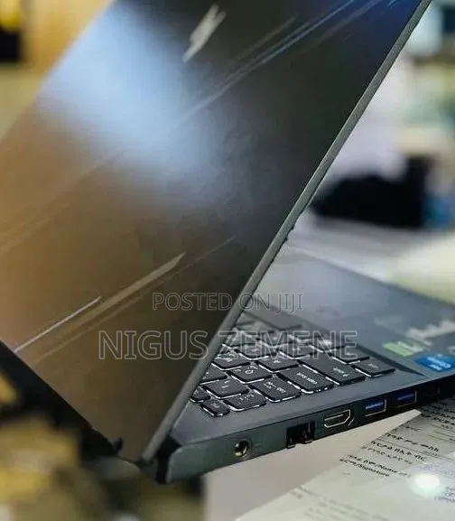 New Laptop Acer Nitro V 15 16GB Intel Core i7 SSD 512GB