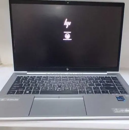 New Laptop HP EliteBook 840 G8 16GB Intel Core i7 SSD 512GB