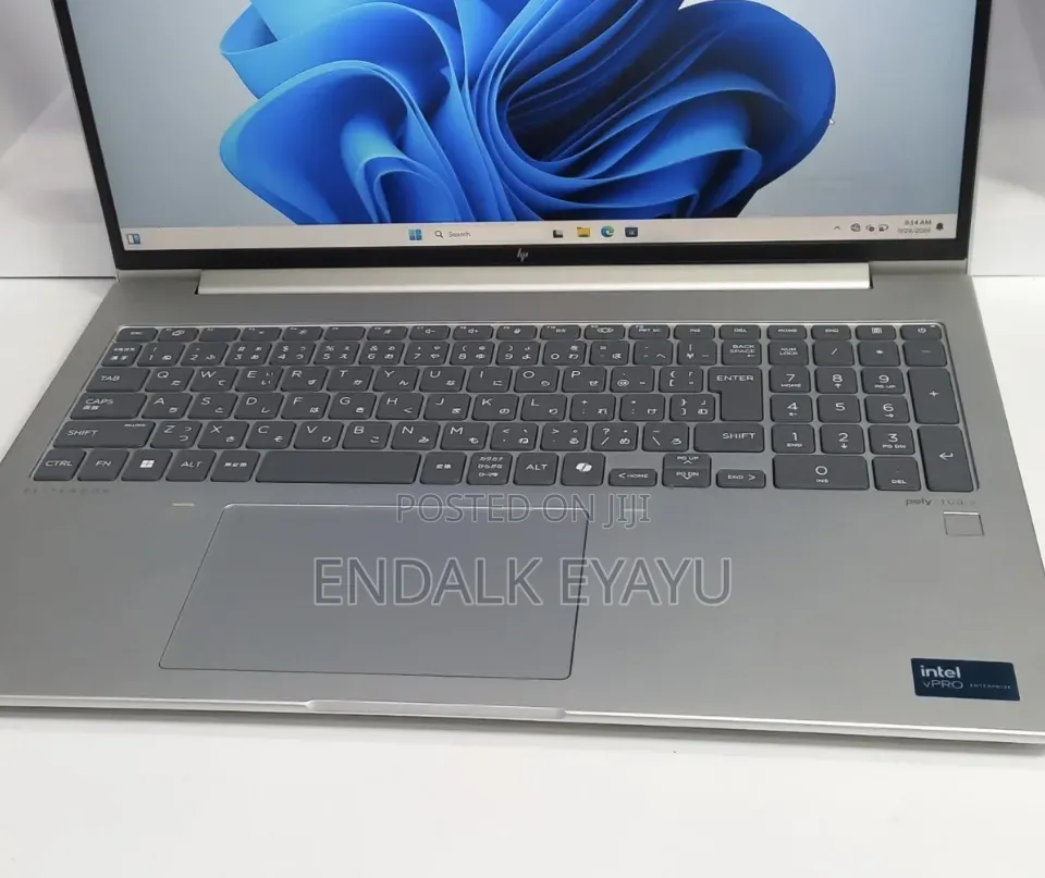 New Laptop HP EliteBook 660 G11 16GB Intel Core Ultra 7 SSD 512GB