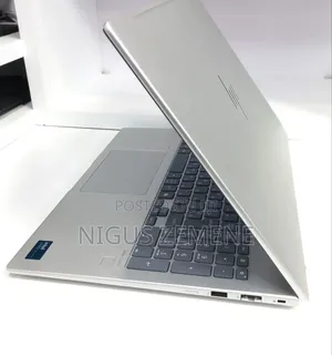 New Laptop HP EliteBook 660 G11 16GB Intel Core Ultra 7 SSD 512GB